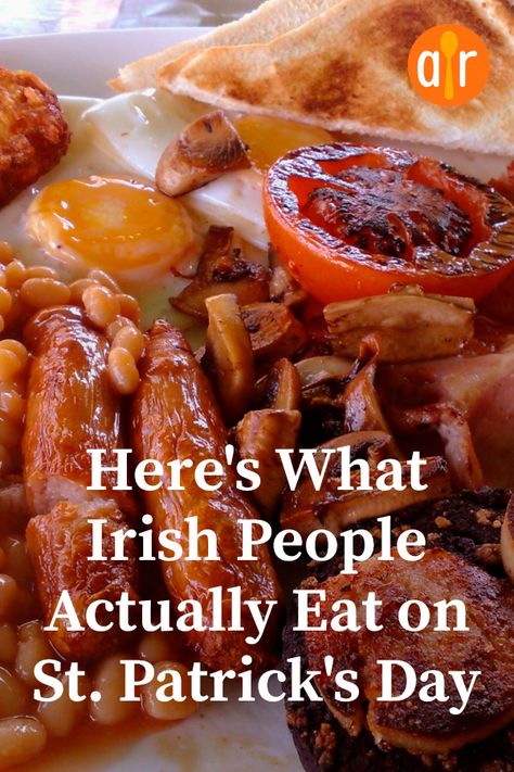 Saint Patricks Food Ideas, St Pattys Food Ideas, St Patty Meal Ideas, Irish Comfort Food, St Patrick's Day Meal, Irish Pub Food Recipes, Irish Meal Ideas, Irish Meals Easy, Irish Easy Recipes