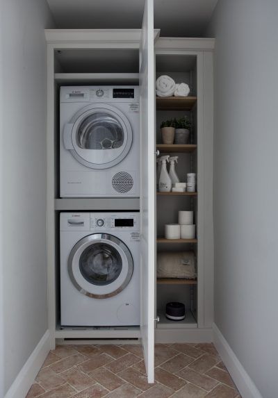 Washer Dryer Laundry Room, Laundry Cupboard, Utility Room Storage, Small Utility Room, Utility Room Designs, Stacked Laundry Room, Laundry Room Ideas Small Space, Small Toilet Room, Dream Laundry Room