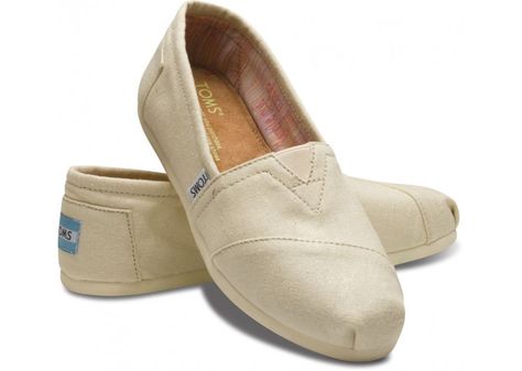 TOMS Cream Metallic Linen Women's Classics, $48 Toms Shoes Women, Toms Shoes Outlet, Shoes Cheap, Occasion Shoes, Birthday Wishlist, Cheap Shoes, Classic Shoes, Crazy Shoes, Toms Shoes