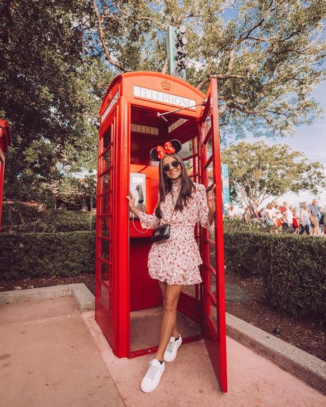 Epcot Picture Ideas, Epcot Photo Ideas, Disneyworld Pictures, Epcot Outfit Ideas, Disneyworld Outfit, Epcot Outfit, Disney Poses, Disney Picture Ideas, Disney Fits