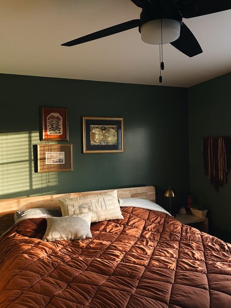 Vintage and moody aesthetic Moody Electric Bedroom, Dark Green Bedroom Moody, Minimal Moody Bedroom, Moss Green Bedroom Walls, Dark Green And Copper Bedroom, Moody Minimalist Aesthetic, Moody Mcm Bedroom, Earthy Old World Aesthetic, Green Terracotta Bedroom