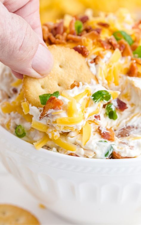 Dip For Club Crackers, Cream Cheese Cheddar Dip, Cracker Dip Recipe, Million Dollar Dip, Crackers Appetizers, Ritz Cracker Recipes, Cream Cheese Recipes Dip, Cracker Dip, Keto Appetizers