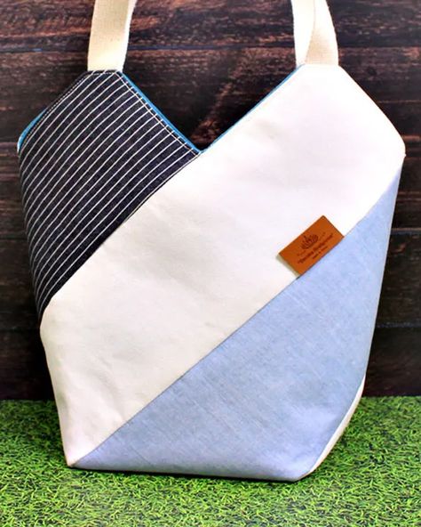 Unique Bag Sewing Patterns, Windmill Bag Sewing Pattern, Windmill Bag, Easy Tote Bag Pattern Free, Free Tote Bag Patterns, Market Tote Bag Pattern, Sewing Totes, Tote Bag Patterns, Tote Bag Ideas