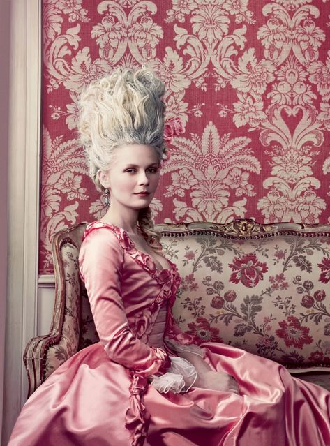 Halloween Makeup Costume Ideas, Kirsten Dunst Marie Antoinette, Makeup Costume Ideas, Pink Marie Antoinette, Halloween Makeup Costume, Marie Antoinette Aesthetic, Marie Antoinette Movie, Marie Antoinette Party, Sophia Coppola