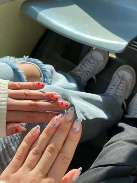 Summer Gel Nails Square, Uñas Matching Bff, Nails Matching With Bestie, Nails For Besties, Bsf Nails Matching, Bestie Nails Ideas, Matching Nails With Bff, Matching Bestie Nails, Best Friend Nails