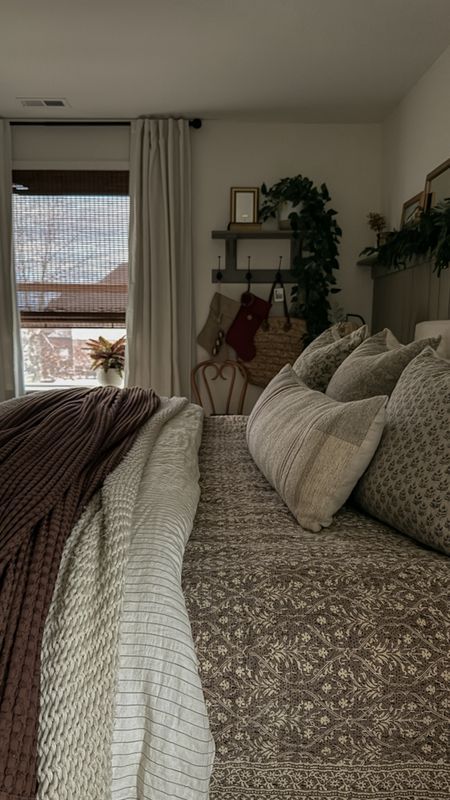 Amazon House Decor Ideas, Bedding Ideas Vintage, Fall/winter Bedding, House On Oak Lane, Taupe And Rust Bedroom, King Bed Color Schemes, Magnolia Home Bedroom Ideas, Earthy Rustic Bedroom, Earthtone Bedding