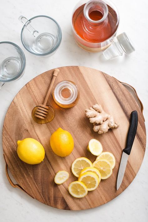 Flu Season Ginger Honey Lemon Tonic Drink. Looking for ideas and remedies for food when you're feeling sick, have a cold, or have a sore throat? This is delicious and great tasting for kids, but even better for adults as cocktails if you add bourbon or whiskey. Like homemade cough syrup or medicine that will have you feeling better in no time. Lemon Tonic, Honey And Lemon Drink, Homemade Cough Syrup, Ginger Honey Lemon, Eco Food, Tonic Drink, Ginger Honey, Honey Photography, Future Generation