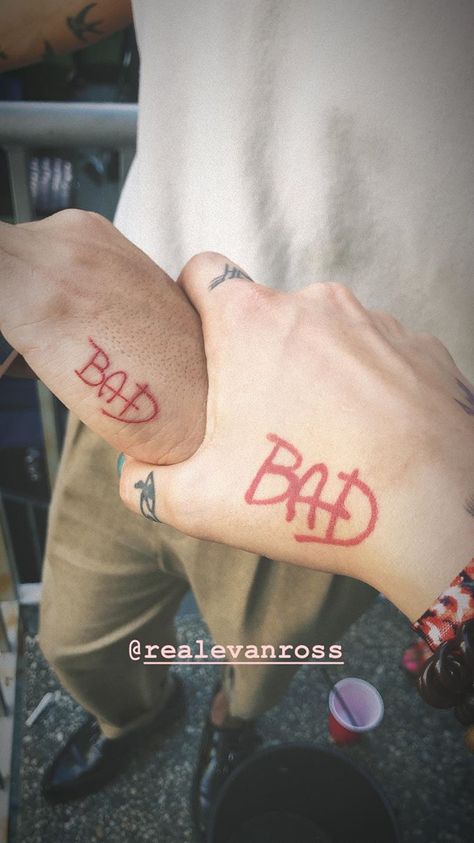 Paris Jackson Tattoo, Michael Jackson Tattoo, Pair Tattoos, Tattoo Catalog, Glyph Tattoo, Meaningful Tattoo Quotes, Black Girls With Tattoos, Red Ink Tattoos, Michael Jackson Bad