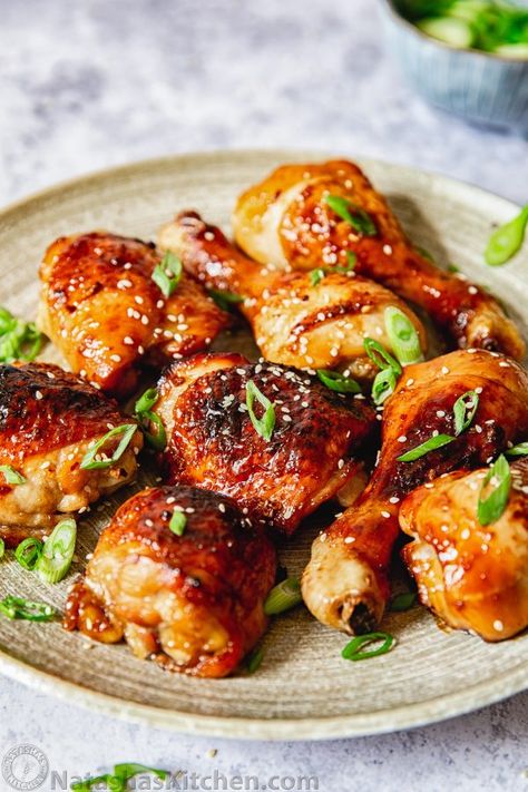 Sticky Korean Chicken | Natasha's Kitchen | Bloglovin’ Asian Chicken Recipe, Sticky Asian Chicken, Holiday Appetizers Thanksgiving, Slow Cooker Mississippi Pot Roast, Slow Cooker Italian Beef, Asian Chicken Recipes, Thanksgiving Appetizer Recipes, Savory Pumpkin Recipes, Pepperocini Recipes