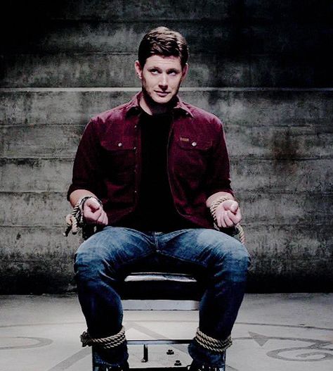 Dean Gif, Alex Calvert, Supernatural Series, Demon Dean, Supernatural Bunker, Jensen Ackles Supernatural, Supernatural Wallpaper, Supernatural Dean Winchester, Winchester Supernatural