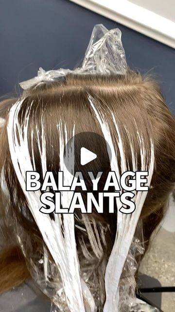 Hair Painting Highlights, Low Maintenance Brunette Balayage Hair, High Contrast Hair, Low Maintenance Brunette, Balayage Hair Videos, Contrast Balayage, Curly Balayage Hair, Balyage Long Hair, Diy Ombre Hair