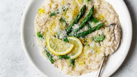 Lemon Asparagus Risotto (Instant Pot and Stove Top) Lemon Asparagus Risotto, Risotto Instant Pot, Lemon Risotto, Best Risotto, Asparagus Risotto, How To Make Risotto, Lemon Asparagus, Risotto Rice, Risotto Recipes