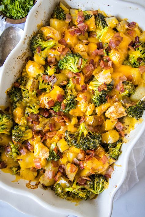 Loaded chicken potato casserole is hearty, filling, and comforting, with tender potatoes and broccoli, juicy chicken, melty cheese, and smoky bacon. Basic Supper Ideas, Loaded Potato With Chicken, Chicken And Broccoli And Potatoes, Chicken Broccoli Potato Cheese Casserole, Potato Supper Ideas, Chicken Potato Broccoli Casserole, Potato Lunch Recipes, Chicken Potato Casserole Recipes, Dinners With Potatoes