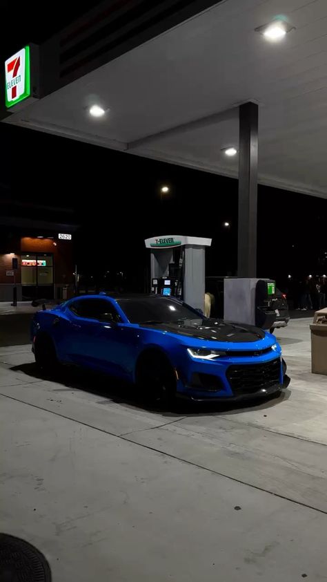 Camaro Zl1 Interior, Dodge Charger Models, Camaro Lt1, Black Camaro, Custom Camaro, Ram Trx, Chevrolet Camaro Zl1, High End Cars, Camaro Zl1