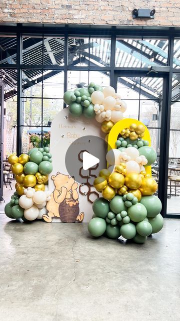 Balloons | Balloons Sorpresas on Instagram: "How to make the backdrop stand?🎈  #backdropstyrofoam #backdropphotobooth #winniethepoohbabyshower #winniethepoohparty #houstontx #sugrlandmoms" How To Make Backdrop Stand, How To Make Backdrop, Balloon Creations, Baby Shower Photo Booth, Bridal Shower Photos, First Birthday Decorations, Backdrop Ideas, Baby Shower Photos, 18th Birthday Party