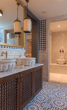 Dekorasi Maroko, Moroccan Bathroom, Design Marocain, Martyn Lawrence Bullard, Moroccan Home Decor, British Interior, Moroccan Interiors, 아파트 인테리어, Hagia Sophia