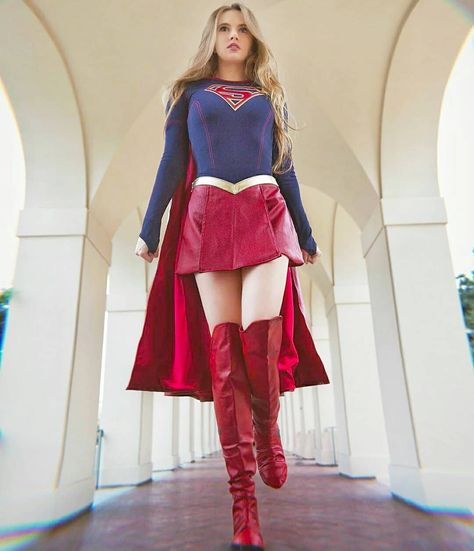 Supergirl Halloween Costume, Power Girl Supergirl, Tv Costume, Superman Cosplay, Supergirl Costume, Dc Comics Cosplay, Supergirl Cosplay, Supergirl Tv, Dc Cosplay