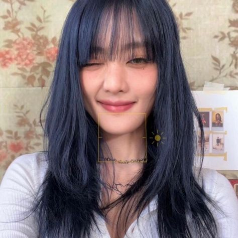 Kpop Hair Color, Midnight Blue Hair, Kim Min Hee, G-idle Minnie, G I Dle Minnie, Kpop Hair, Hair Color Blue, Hair Dye Colors, Dream Hair