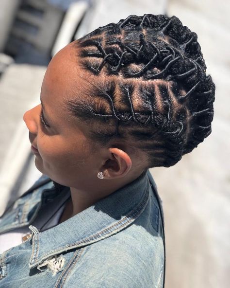 Straight Back Cornrows on Locs! So Chic! Dreadlock Styles, Short Dreadlocks Styles, Dreads Styles For Women, Dreads Girl, Short Locs Hairstyles, Beautiful Dreadlocks, Updo Styles, Dreads Styles, Mega Hair