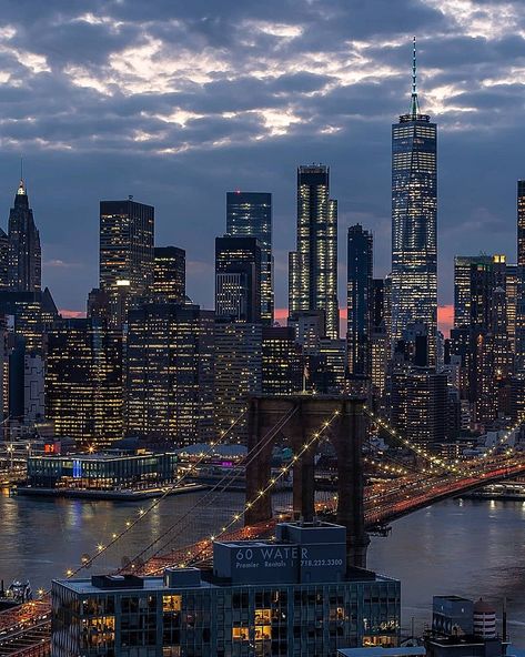 New York Rooftop, Nyc Night, York Wallpaper, Nyc Aesthetic, Nyc Skyline, New York Photos, Nyc Life, New York Life, New York City Travel