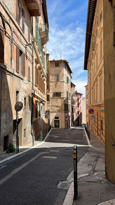 Nyu Florence, Genoa Italy Aesthetic, Italy Aesthetic Brown, Italy Aesthetic Building, Italy Locations, Umbria Italy Aesthetic, Streets Of Italy Aesthetic, Perugia Italy, Italy Vibes