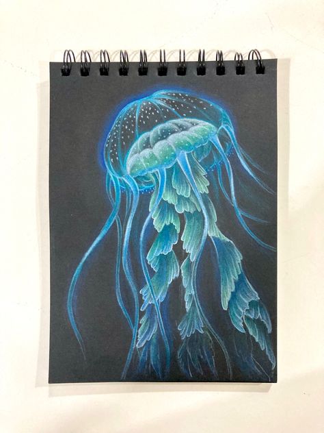 Jellyfish Drawing Color, Jellyfish Drawing Colored Pencil, Jellyfish Art Drawing, Fish Sketch, Jellyfish Painting, Jellyfish Drawing, Colorful Jellyfish, Spirit Art, Jellyfish Art