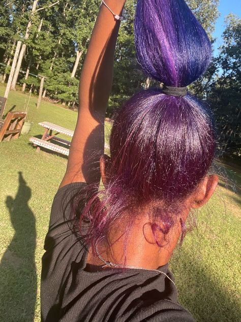 Hair Dye Ideas Whole Head, Dyed Natural Hair Purple, Honey Blonde And Purple Hair, Purple And Blue Hair Black Women, Hair Dye Inspo Black Women, Purple Dyed Hair Black Women, Dyed Natural Hair Ideas, Dark Purple Natural Hair, Colors To Dye Ur Hair