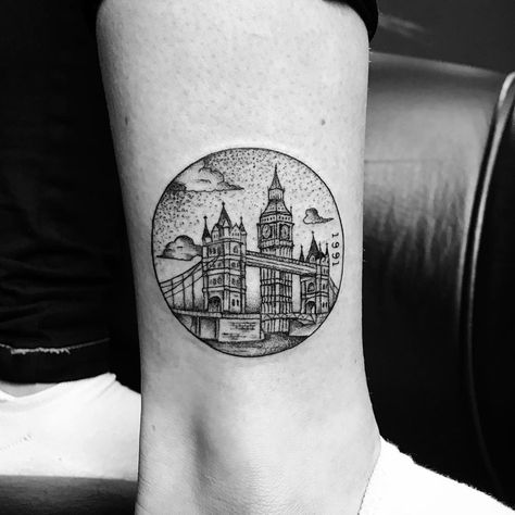 London enclosed cityscape - Lucas Milk (@lucasmilk) on Instagram London England Tattoo Ideas, London Themed Tattoo, London Sleeve Tattoo, Amsterdam Houses Tattoo, London Skyline Tattoo, Artists Instagram, England Tattoo, Berg Tattoo, Bridge Tattoo