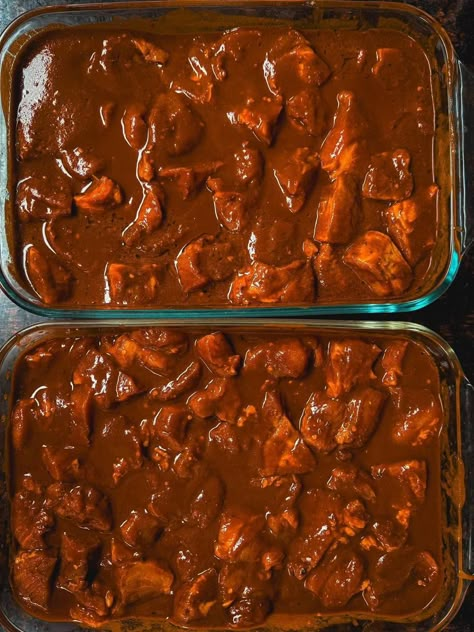 Carne Adovada (New Mexican Stewed Pork) - Easy DIY Recipes Carne Adovada Crock Pot, Adobada Recipe Pork, Carne Adovada New Mexico Recipe, Carne Adovada New Mexico, Adobada Recipe, Adovada Recipe, Mexican Pork Stew, Mexican Pork Recipes, Healthy Chicken Meal Prep