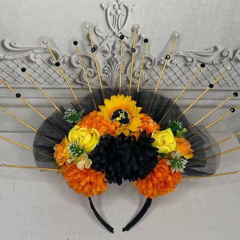 Day of the Dead Headpiece Veiled Crown Dia De Los Muertos Headpiece Ideas, Catrina Headpiece, Catrina Headband, Mexican Headband, Day Of The Dead Headpiece, Kaleido Star, Dia De Los Muertos Decorations Ideas, Creepy Halloween Makeup, Chicano Tattoos