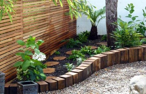 50 Amazing Garden Edging Ideas For Your Garden | Decor Home Ideas Timber Garden Edging, Wooden Garden Edging, Wood Garden Edging, Edge Garden, Riverside Garden, Landscape Timbers, Garden Area, Landscape Edging, Lawn Edging