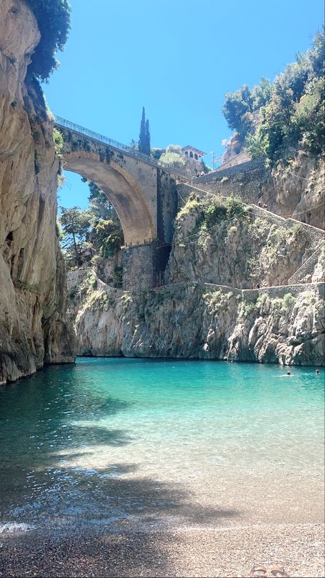 Secret beach in Italy along almafi coast. Beautiful hidden beach within a cove. Beach can be accessed from bus from the bridge above Hidden Travel Destinations, Italy Beaches Aesthetic, Italy Mediterranean Coast, Italian Coast Aesthetic, Italian Beach Aesthetic, Almafi Italy, Italy Beach Aesthetic, Amalfi Coast Aesthetic, Italy In The Summer