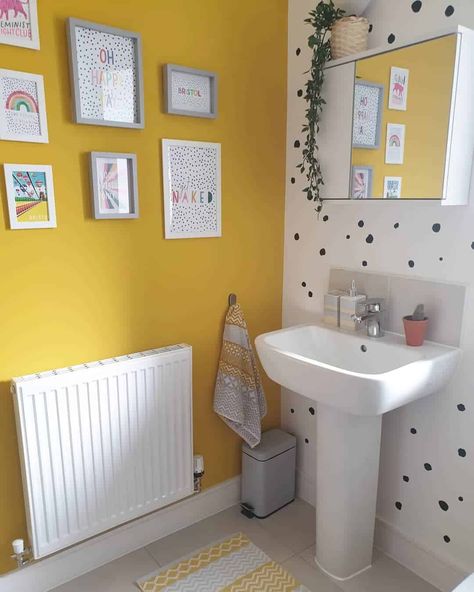 27 Shiny Yellow Bathroom Design Ideas Mustard Yellow Bathroom Ideas, Mustard Bathroom, Yellow Bathroom Ideas, Yellow Bathroom Walls, Yellow Grey Bathroom, Bathroom Color Palette, Broadway Street, Yellow Accent Walls, Yellow Bathroom Decor