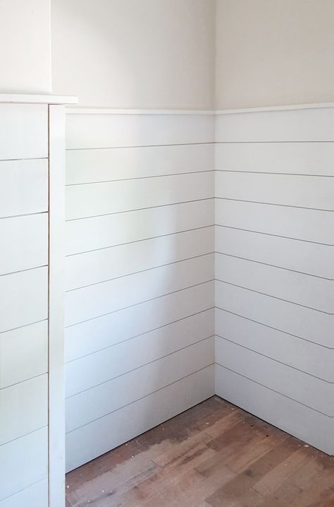 Shiplap Wainscoting, Shiplap Room, Beadboard Bathroom, Shiplap Bathroom, Shiplap Accent Wall, Walk In Shower Designs, Dining Room Cozy, Diy Shiplap, Dining Room Spaces