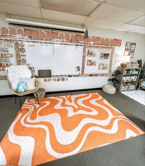 Relaxing Elementary Classroom, Trendy Classroom Ideas, Soft Classroom Decor, Vibrant Classroom Decor, 70s Groovy Classroom, Classroom Door Ideas Boho, Good Vibes Classroom Decor, Teacher Set Up Classroom, Retro Kindergarten Classroom