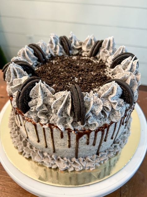 Strawberry Oreo Cake, Oreo Drip Cake, Oreo Chocolate Cake, Cookies Cream Cake, Oreo Birthday Cake, Oreo Frosting, Oreo Ice Cream Cake, Chocolate Oreo Cake, Oreo Buttercream