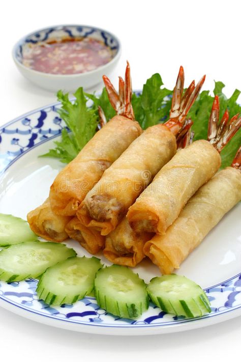 Firecracker Shrimp, Shrimp Spring Rolls, Shrimp Rolls, Easy To Make Appetizers, Elegant Appetizers, Shrimp Appetizers, Spring Roll, Fish Recipe, Shrimp Dishes