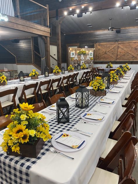 Themed Family Reunion Ideas, Farm Anniversary Party, Southern Themed Party Decorations, I Do Bbq Table Decorations, I Do Bbq Rehearsal Dinner Decorations, Bbq Wedding Shower Ideas Decor, 50th Anniversary Bbq Party Ideas, Sunflower Rehearsal Dinner Decorations, Cookout Table Decor