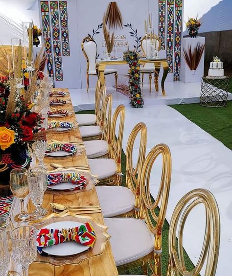 Umembeso Decor, African Traditional Wedding Decoration, Lobola Decor, Zulu Traditional Wedding, African Wedding Theme, Zulu Wedding, Gold Table Setting, African Inspired Decor, Wedding Background Decoration