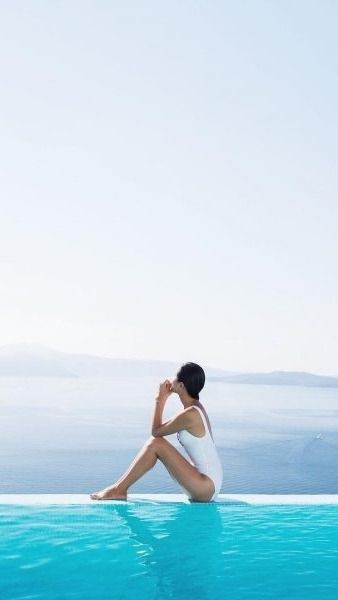 Pool Poses, Pool Photography, Beach Pink, Pool Picture, Corner Office, Jenner Sisters, Active Volcano, Tropical Beaches, Beach Please