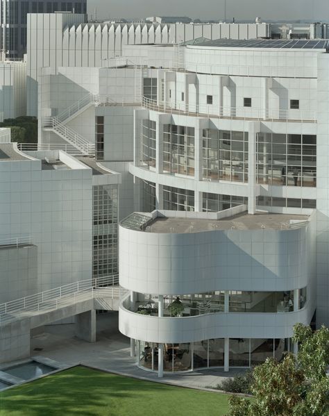 Richard Meier-Renzo Piano Richard Miere Architecture, Richard Meier Architecture, Alvar Aalto Architecture, High Museum Of Art, Rural Studio, Museum Building, College Architecture, Downtown Atlanta, Richard Meier