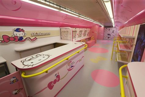 A Japanese rail company has launched a limited edition, bespoke Hello Kitty train between two major cities. Train Japan, Mystery Train, Bullet Train, Hello Kitty Backgrounds, Comic Store, Japan Aesthetic, Hello Kitty Pictures, Pretty Cats, Japan Travel