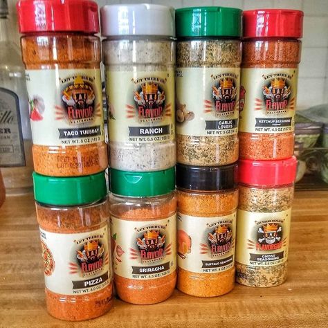 Flavorgod Seasonings on Instagram: “Which Flavor is your favorite!?⁠ -⁠ Customer photo: @whole_life_wingin_it⁠ -⁠ Add delicious flavors to any meal!⬇⁠ Click the link in my bio…” Ghost Pizza, Flavor God, Dinner Yummy, Flax Seed Recipes, Liquid Stevia, Zero Calories, Seasoning Recipes, Keto Breakfast, Xanthan Gum