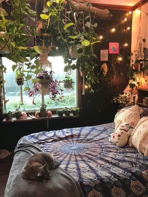 Hippie Bedroom, Witch Room, Hippy Room, Chill Room, Indie Room Decor, Grunge Room, Room Deco, Indie Room, Redecorate Bedroom