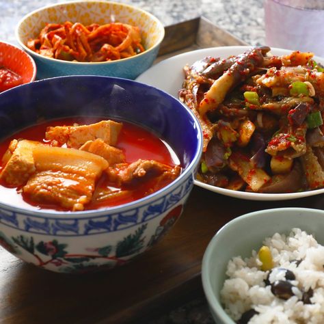 Spicy pork stew (Dwaejigogi-jjigae) recipe by Maangchi Asian Pork Stew Recipes, Korean Pork Stew, Korean Pork Belly Recipes, Kimchi Stew Recipe, Pork Stew Meat Recipes, Korean Pork Belly, Jjigae Recipe, Maangchi Recipes, Pork Stew Recipes