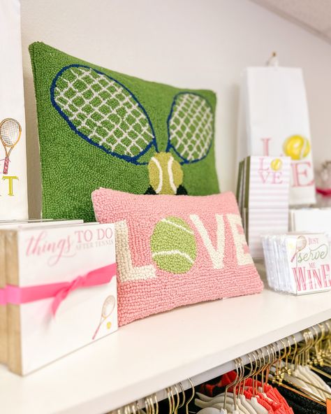 Tennis Gifts For Women, Tennis Accessories For Women, Tennis Gift Basket, Tennis Room Decor, Tennis Gifts Diy, Tennis Merch, Tennis Senior Night, Tennis Bachelorette, Tennis Room