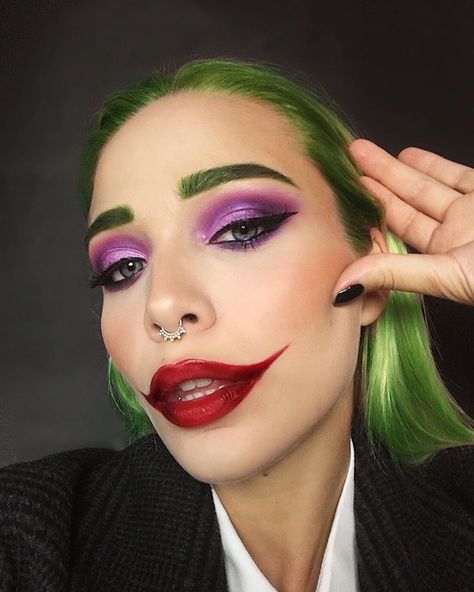 The Joker Makeup Women, Joker Makeup Female, Maquillage Harley Quinn, Fest Smink, Joker Halloween Makeup, Joker Halloween Costume, Female Joker, Holloween Makeup, Joker Makeup