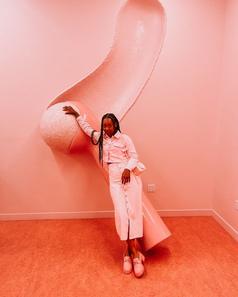 Giiiiiiiiiirl! Rosado hasta agotar existencia!🎀 @museumoficecream #pink #pinkplace #rosado #museumoficecream #ny #newyork Museum Pink Aesthetic, Pink Places In Nyc, Nyc Ice Cream, Museum Of Ice Cream Nyc, Pink Palace Museum Memphis, Ice Cream Museum, Ice Cream Party, Creative Photography, Pink Ladies