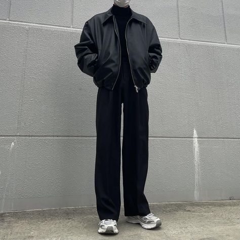 Korean Outfits Men Black, Korean Grunge Outfits Men, Korean Fashion Men Black, Korean Street Wear Men, Korean Boy Outfit, Outfits Ideas Korean, Winter Outfits Aesthetic Korean, Korean Streetwear Men, Male Fashion Black