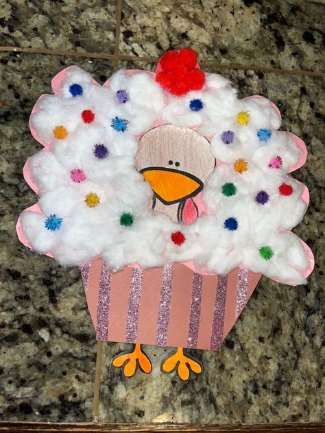 Turkey Disguises For School, Kid Turkey Disguise Project, Turkey Disguise Project Hello Kitty, Creative Disguise A Turkey, Design A Turkey Ideas, Disguise A Turkey Craft Ideas, Disguise A Turkey Funny, Dog Turkey Disguise Project, Cupcake Turkey Disguise